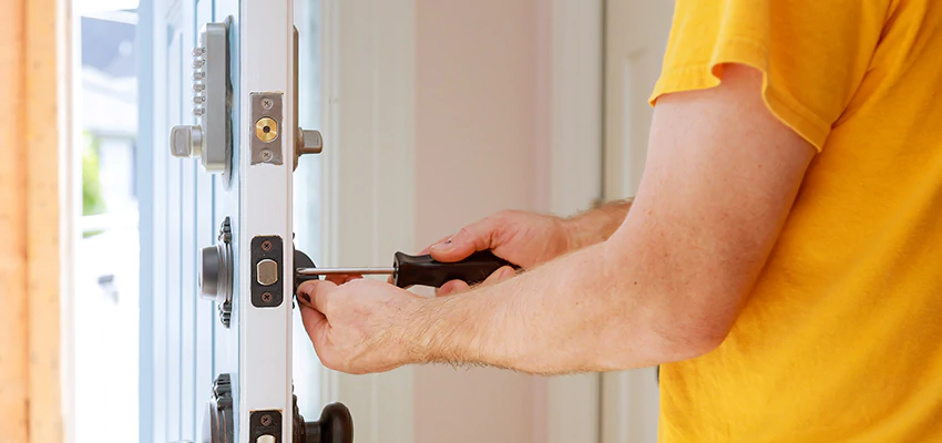 Eviction Locksmith For Key Fob Replacement Services in Lennox, CA